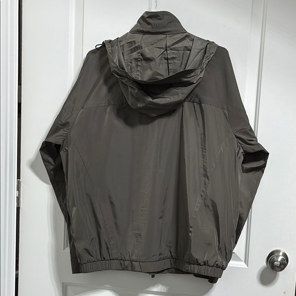 TUM Tech Men’s Jacket in Olive - Picture 3 of 8